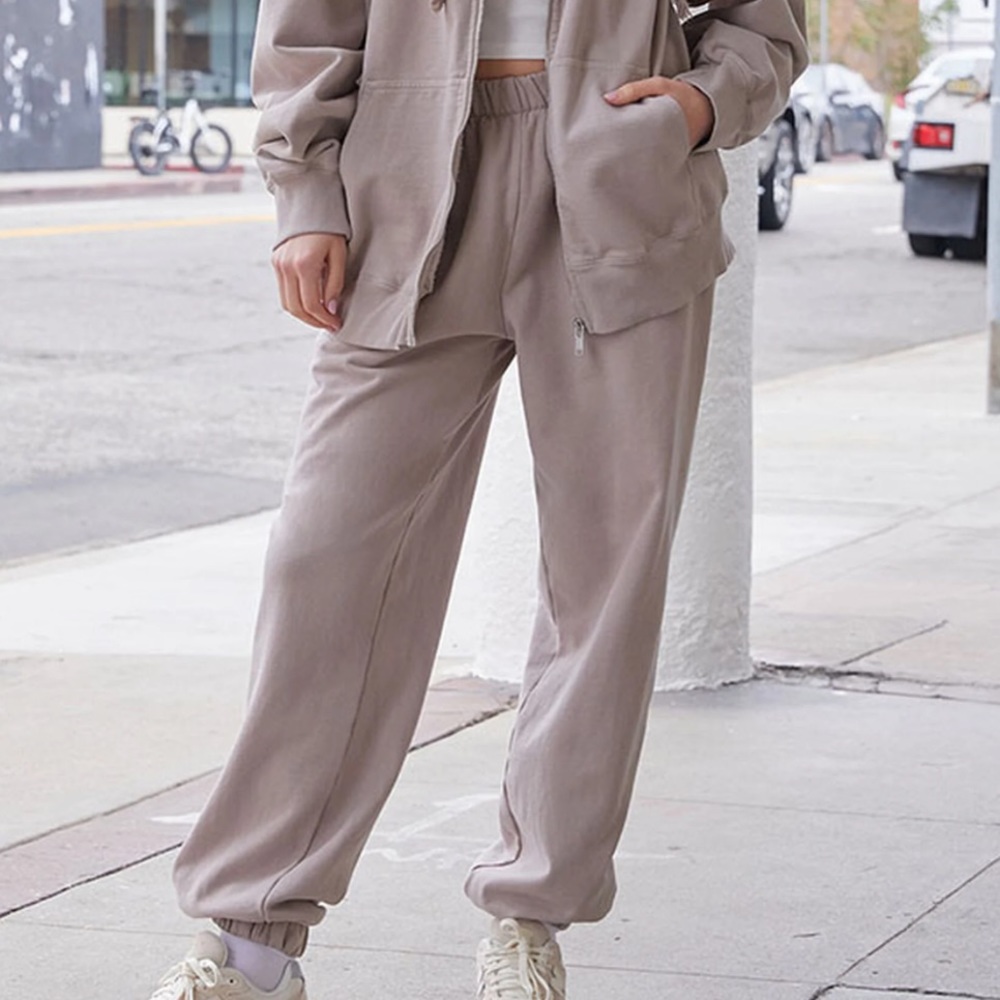 BRANDY MELVILLE / JOHN GALT ROSA SWEATPANTS